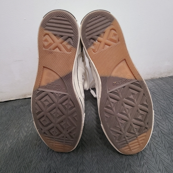 CHUCK TAYLOR 70 PLUS FOUNDATIONAL Women | US 6 | White - Picture 6 of 7